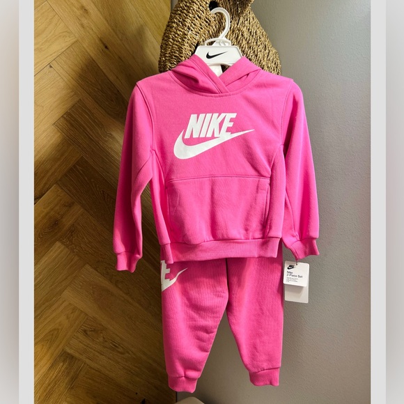 🤍💗Nike 💕Kids Set 💕Brand New